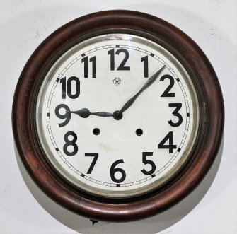 Antique Memakeai round wall clock Clock — Antique Clocks Price Guide