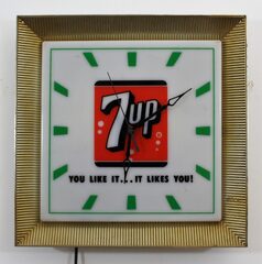 Antique Advertising Products 7 Up Advertiser Clock