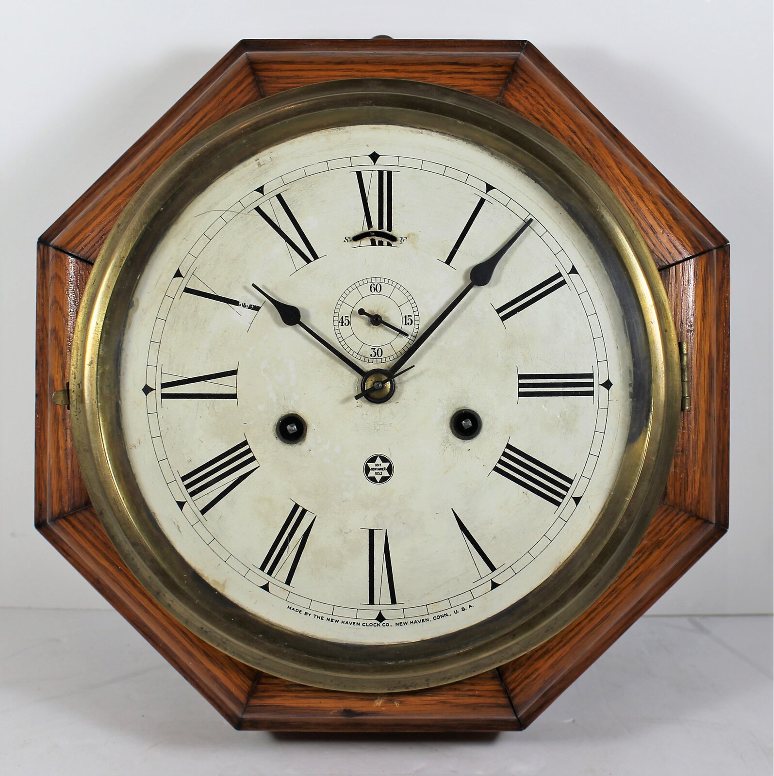 Antique New Haven Wood lever 8 inch Clock — Antique Clocks Price Guide
