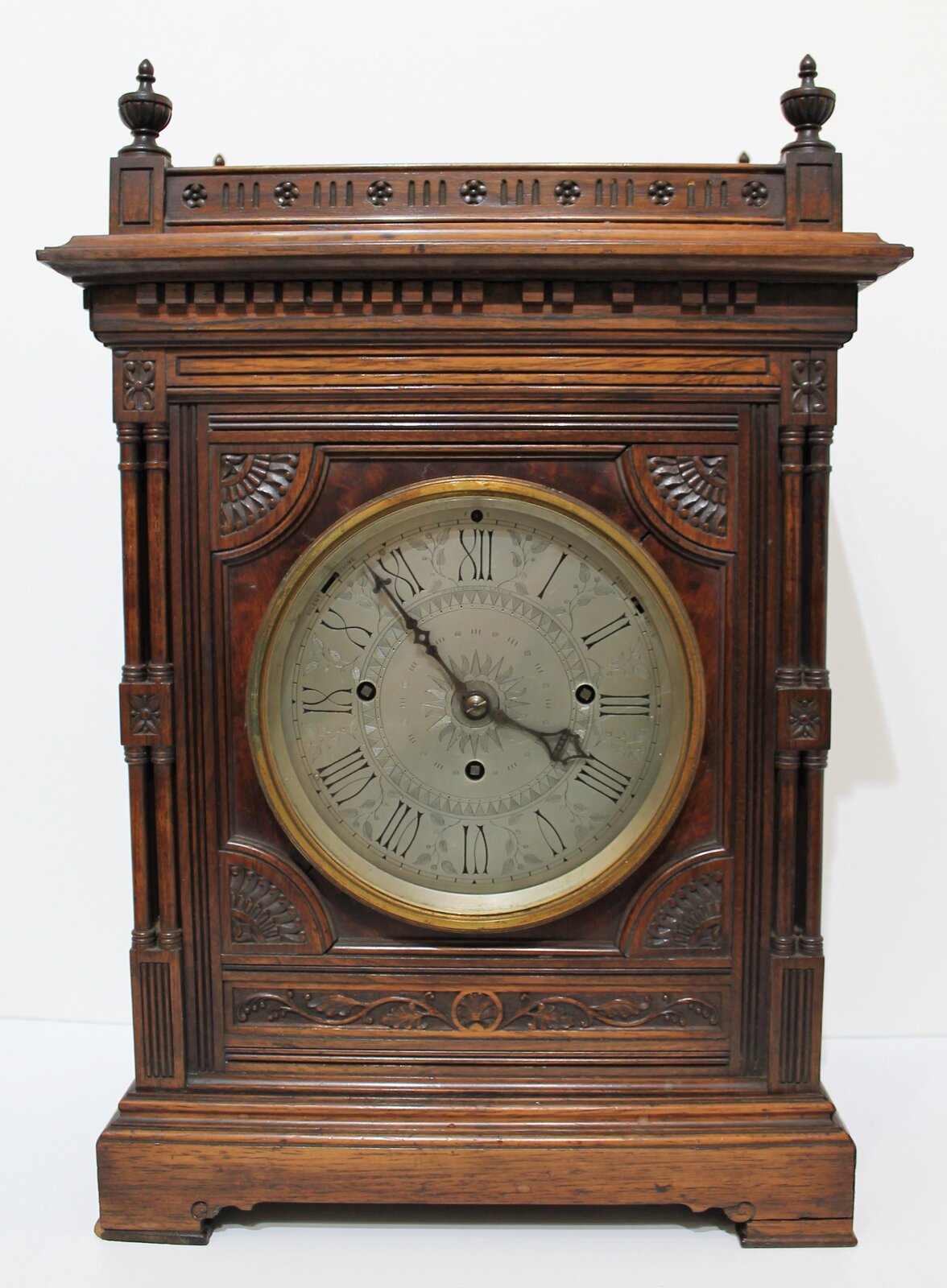Antique Hunt & Roskell 8 bell fusee bracket Clock — Antique Clocks Price Guide
