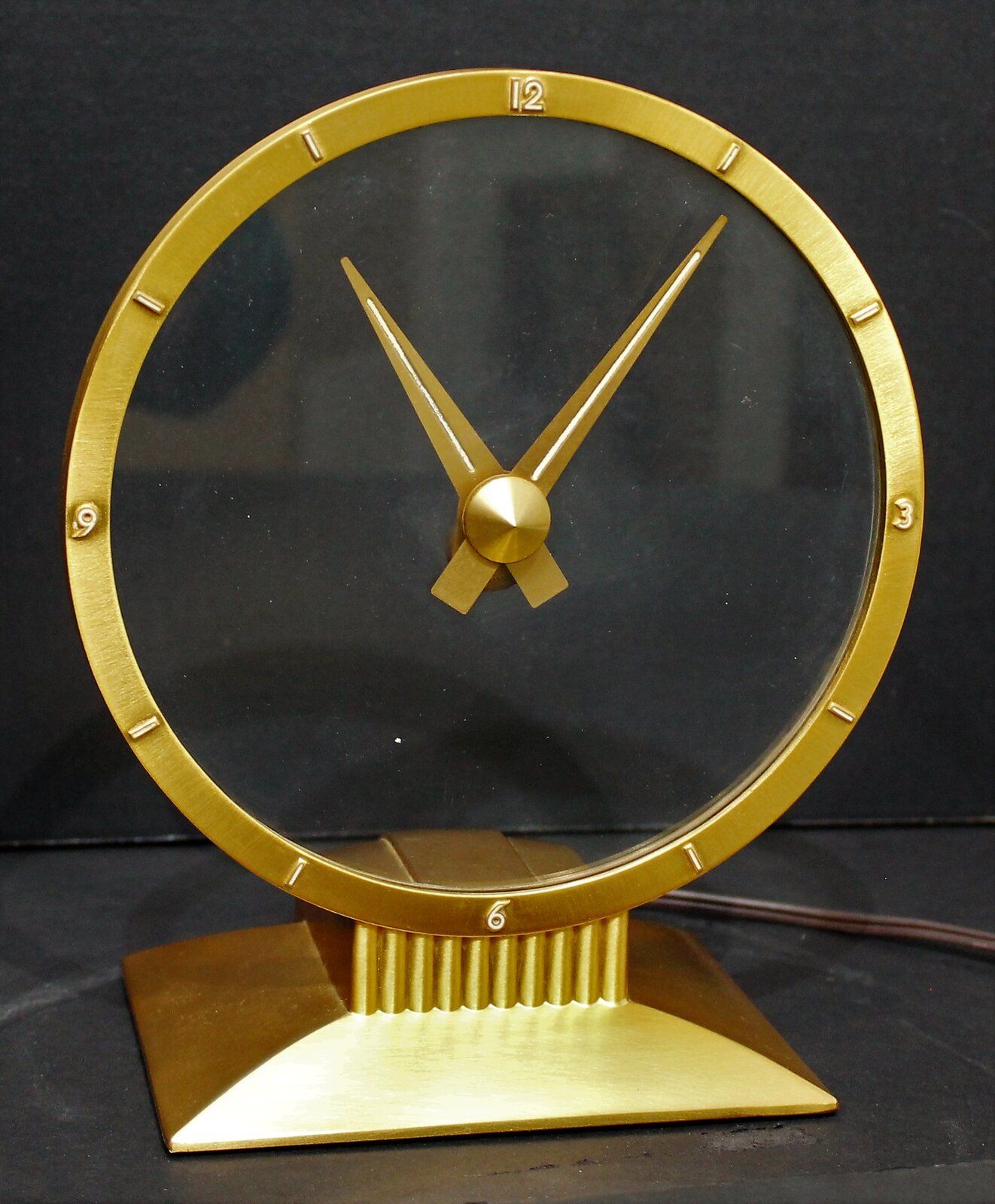 Jefferson Electric Co. “Golden Hour”, 1952. — Antique Clocks Price Guide