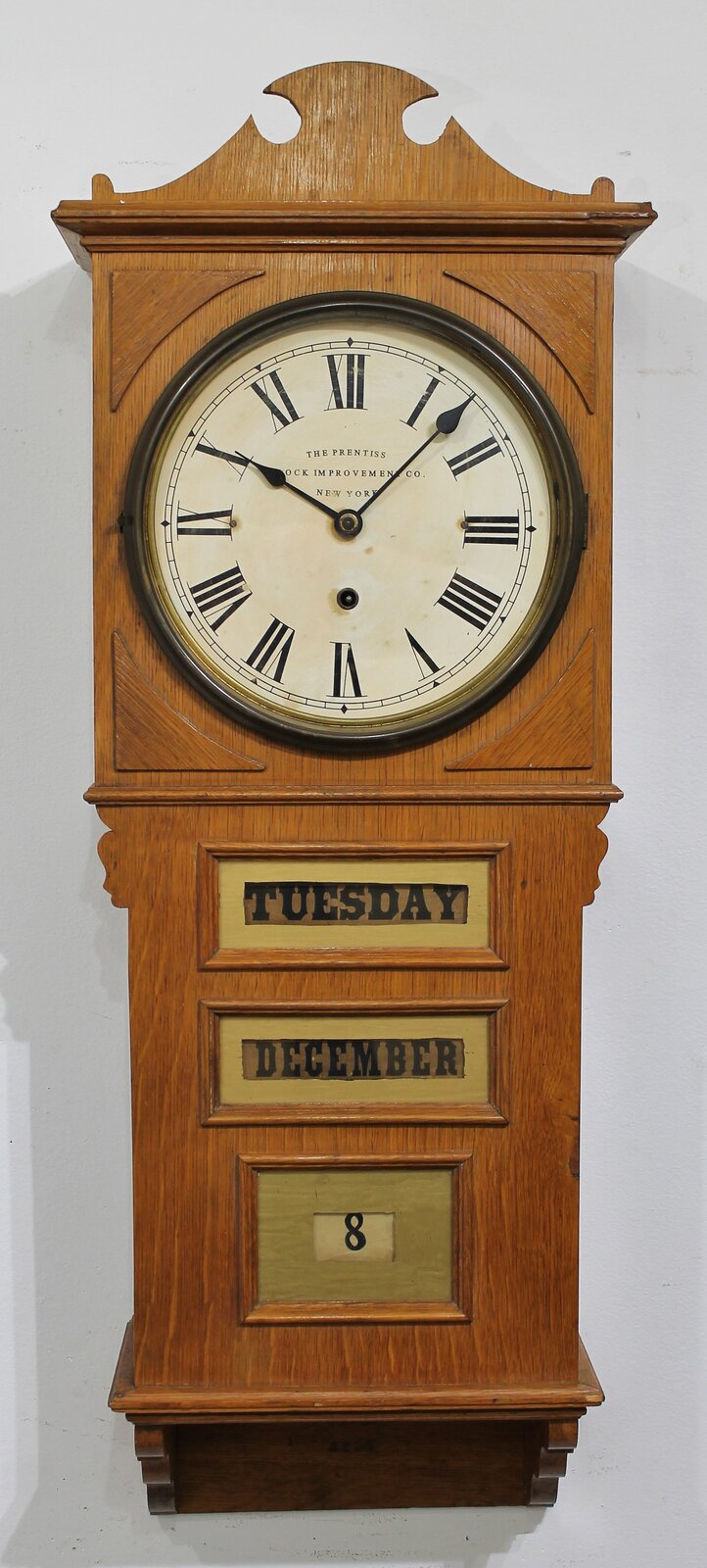 Prentiss Clock Improvement Co. “Empire with Calendar”, 1891-1900. — Antique Clocks Price Guide