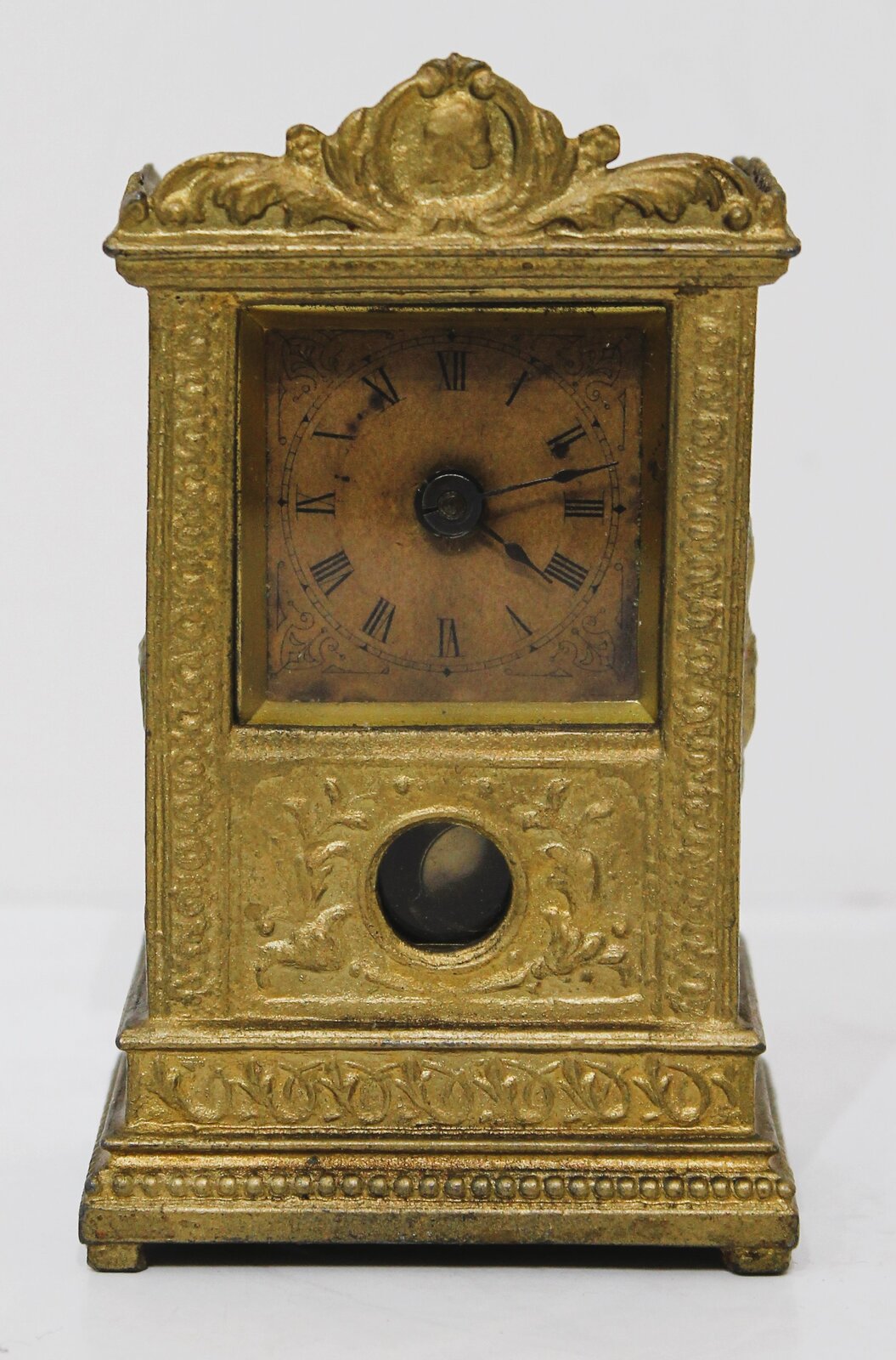 Yale Clock Co. metal case w/ pendulum, 1879-1885. — Antique Clocks Price Guide