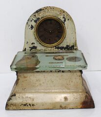 La Palina Cigar Cutter clock, ca. 1910.