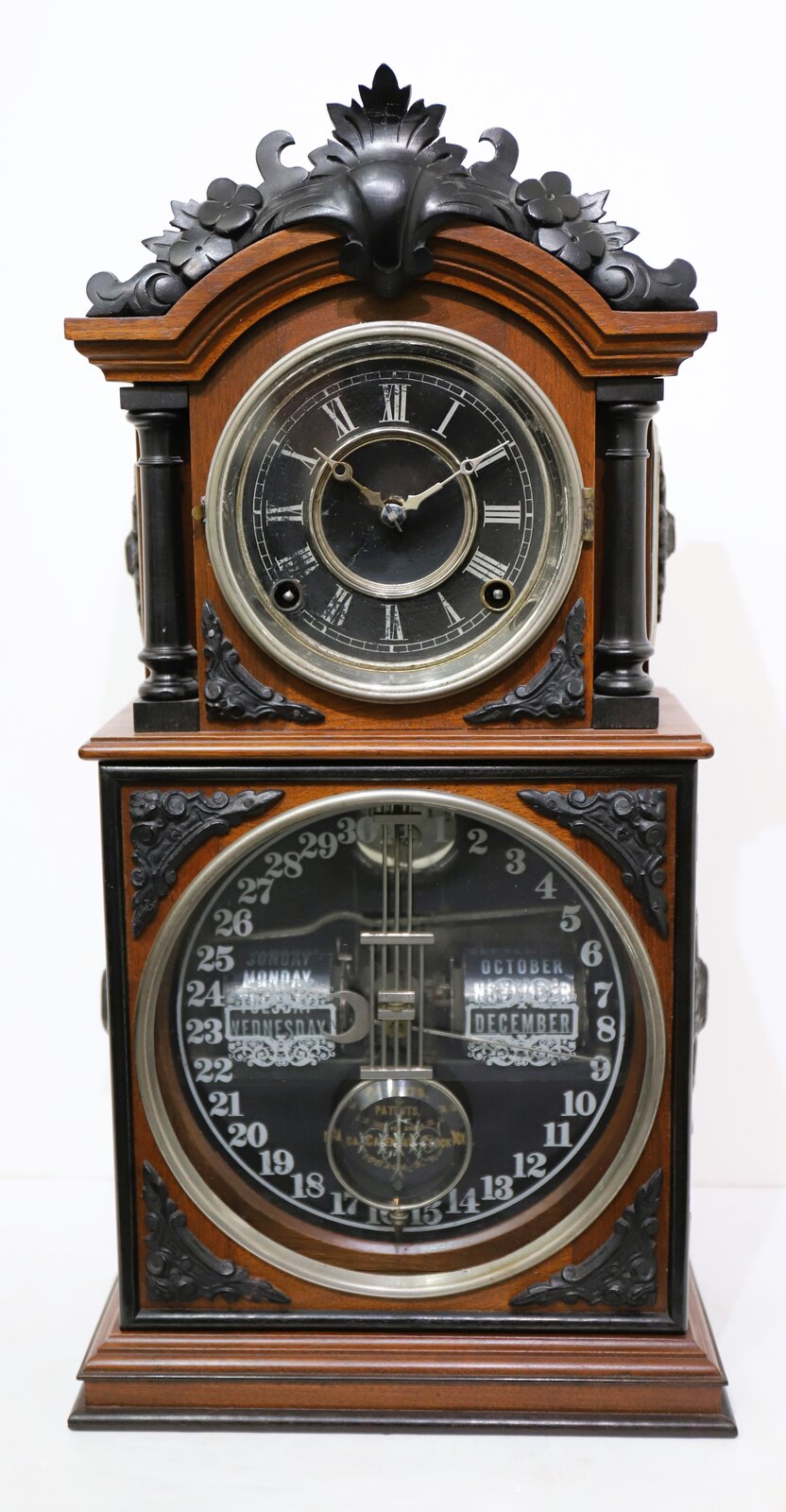 Ithaca Calendar Clock Co. “No. 3 ½ Parlor”, ca. 1880. — Antique Clocks Price Guide