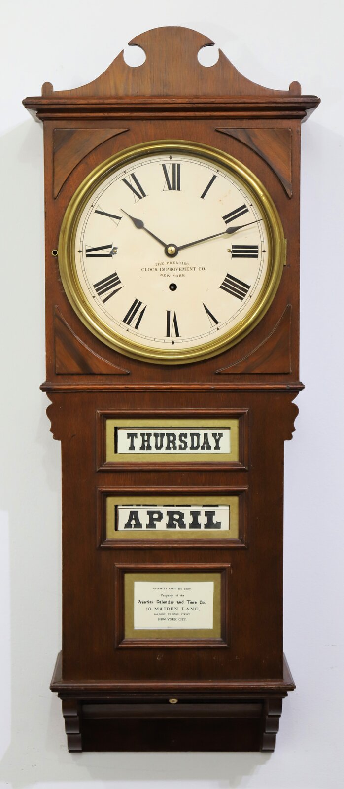Prentiss Clock Improvement Co. “Empire with Calendar”, 1891-1900. — Antique Clocks Price Guide