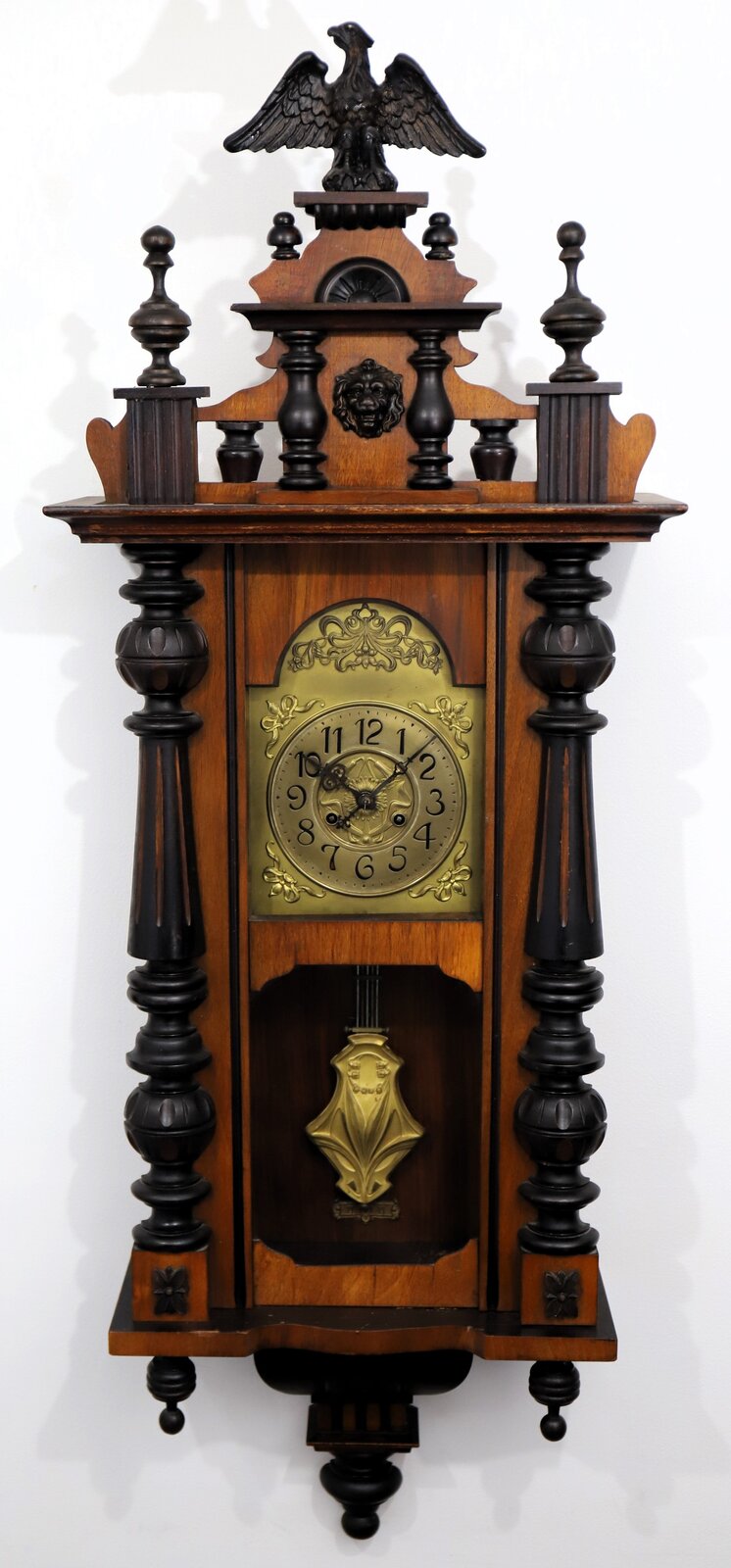 Large spring-driven Vienna, ca. 1900. — Antique Clocks Price Guide