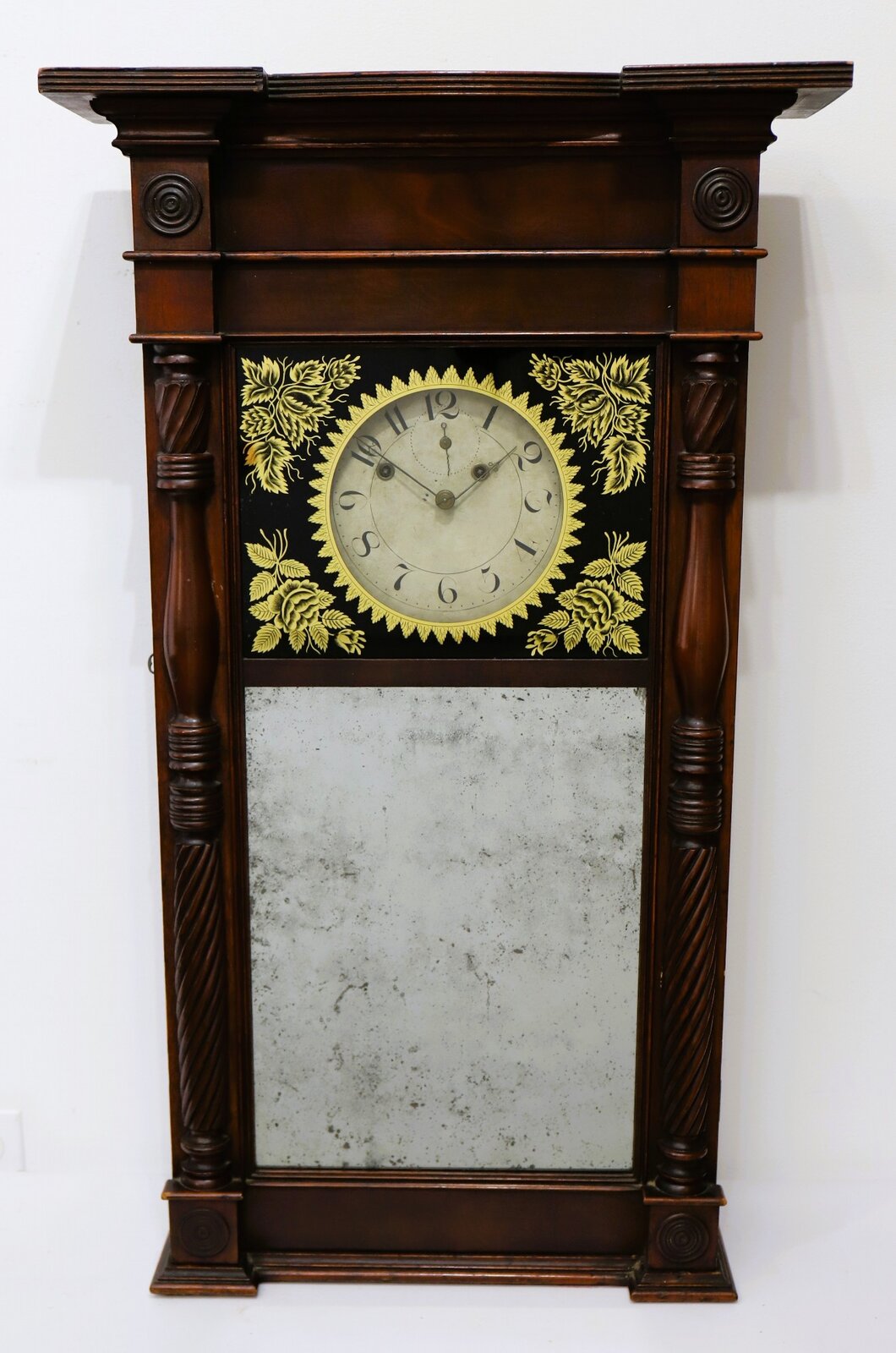 Asa Munger empire flat-top (ironing board) shelf clock, 1818-1825. — Antique Clocks Price Guide