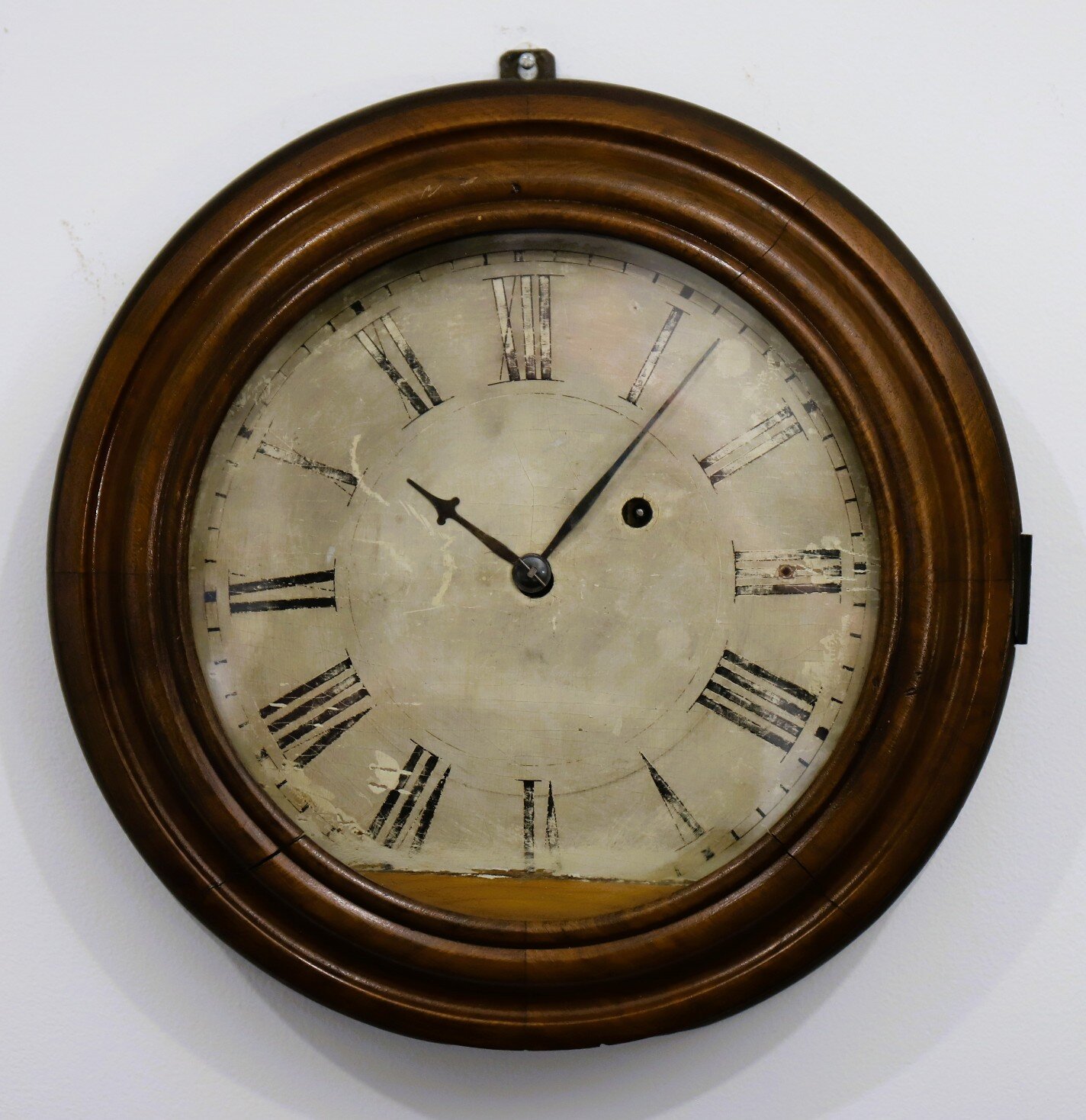 Brewster & Ingrahams 15-inch gallery clock, ca. 1850. — Antique Clocks Price Guide
