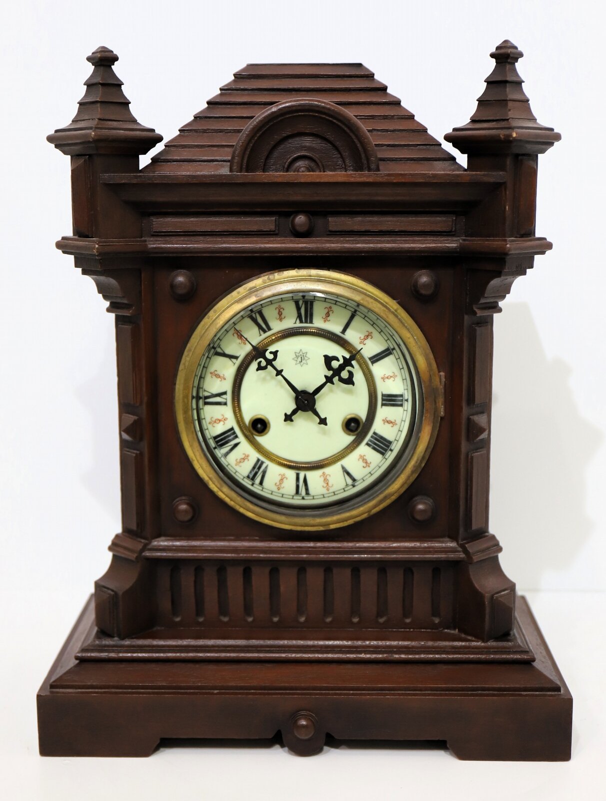 Junghans shelf clock, ca. 1890. — Antique Clocks Price Guide