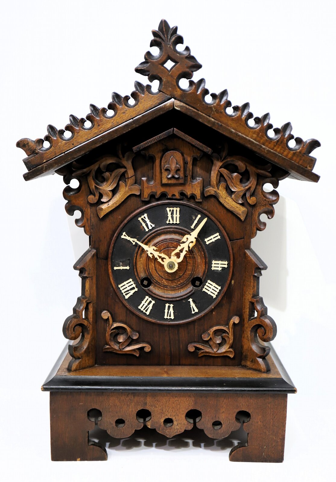 Black Forest shelf fusee cuckoo,ca. 1890. — Antique Clocks Price Guide