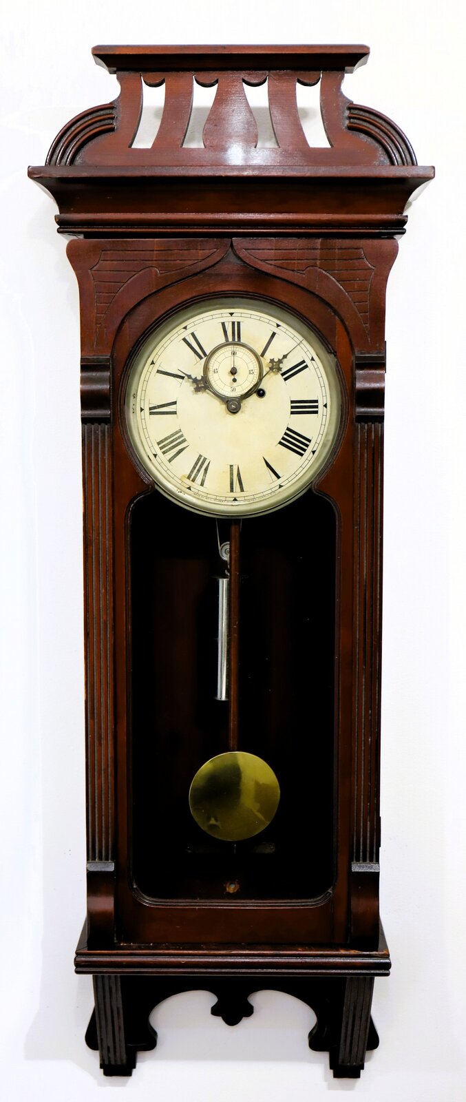 Wm. L. Gilbert Clock Co. “Regulator No. 65”, ca. 1910. — Antique Clocks Price Guide