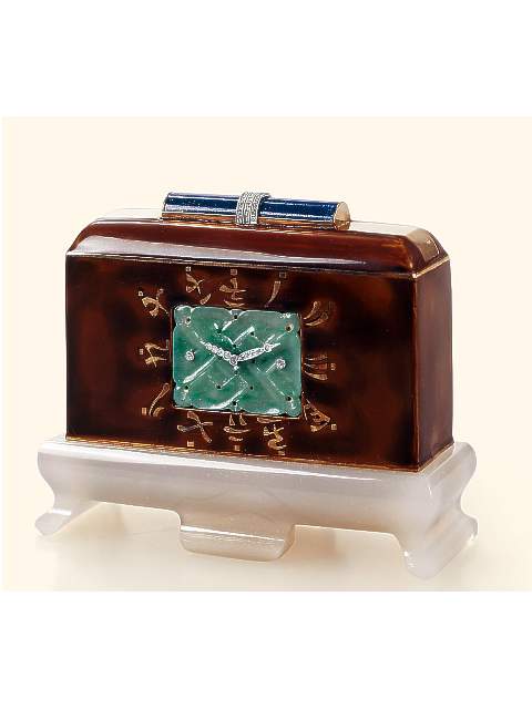 Tortoiseshell, gold, white agate, jade, lapis lazuli and gilt silver, diamond-set with eight day-going Art Deco chinoiserie desk clock. Lacloche Freres, circa 1920. — Antique Clocks Price Guide
