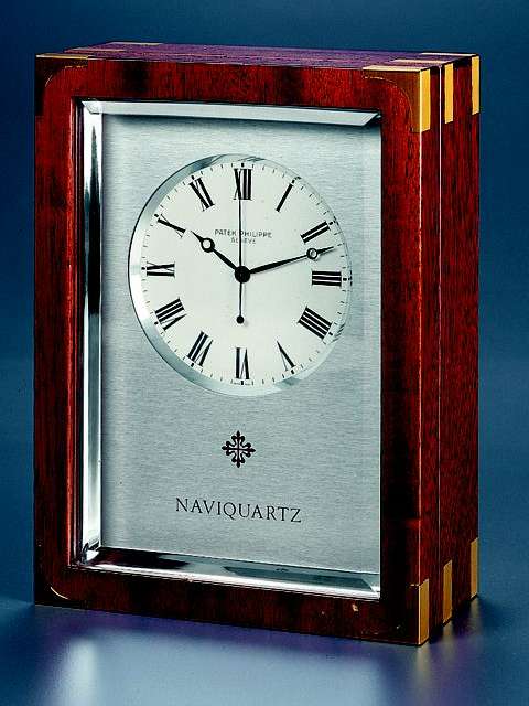Fine 'Naviquartz', electronic, center-seconds chronometer, in original mahogany fitted box. Patek Philippe & Cie, made in the 1970's. — Antique Clocks Price Guide