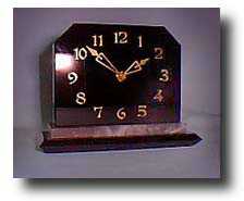 Juvena onyx and rose quartz Art Deco desk clock, c. 1920 — Antique Clocks Price Guide