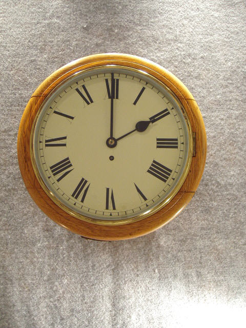 This Is An English Dial Timepiece In An Oak Case. Circa 1910-1920. — Antique Clocks Price Guide