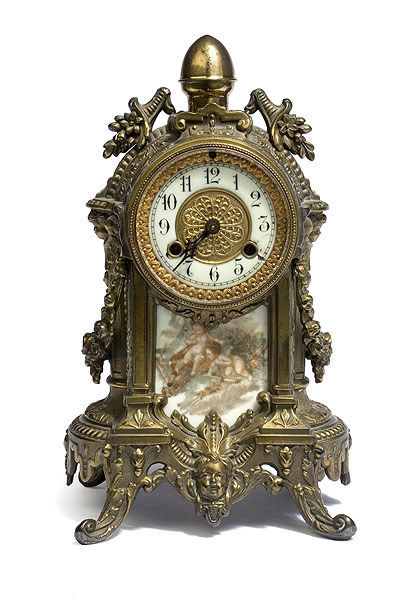 Nantes Model Waterbury Shelf Clock, — Antique Clocks Price Guide