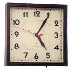 Middlesbury electric shop clock. Label of instruction on the back. — Antique Clocks Price Guide