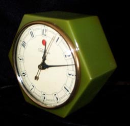 Telechron, "Dapne", Model No.3F83, 1933-'36. — Antique Clocks Price Guide