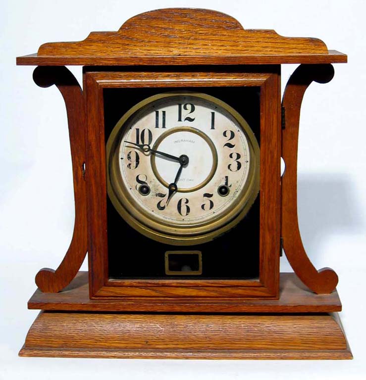 Ingraham solid oak "kitchenette" or cabinet style. — Antique Clocks Price Guide