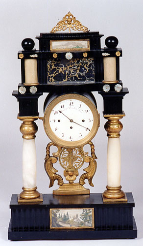 AN AUSTRIAN WALL CLOCK, — Antique Clocks Price Guide