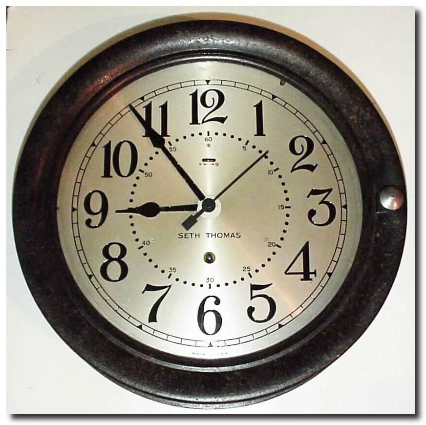 C.1943, Seth Thomas, WWII Style Phenolic resin ship"s timepiece in good condition. — Antique Clocks Price Guide