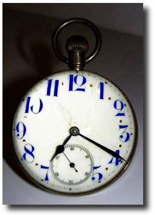 C.1890, Swiss, 8-day, pin set, paperweight clock. — Antique Clocks Price Guide