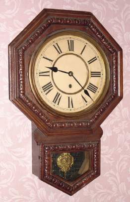 C.1906, Waterbury Clock Co., Waterbury, Conn., "Arion 10 Inch", 8-day wall timepiece. — Antique Clocks Price Guide