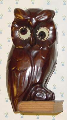 C.1948, German, Oswald Uhrenfabrik, Freiburg, Molded WISE OWL, one day novelty, the time indicated by the position of the eyes, in this case showing approx 11:30/ — Antique Clocks Price Guide