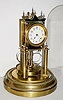  C.1902, Jahresuhrenfabrik, 400-day torsion pendulum timepiece in very good condition with an original compensating disc pendulum. 