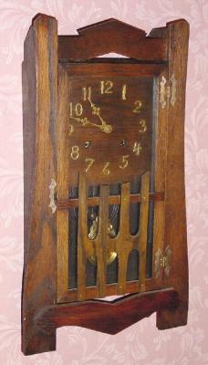 C.1913, New Haven Clock Co., "San Jose", 8-day time/strike mission style mantel clock. — Antique Clocks Price Guide