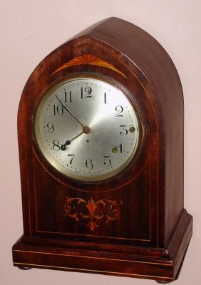 Seth Thomas Clock Co., "Chime Clock No. 64", Westminster chime on rods, playing longer segment of the tune every 15 minutes. In the same manner as the Sonora models, this has a separate, heavy chime movement. C.1914 — Antique Clocks Price Guide