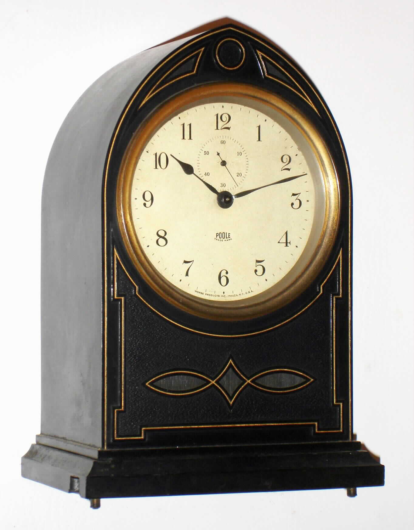 Poole Manufacturing Co, Morse Products Inc., Ithaca, N.Y. "Melrose Model 20" Bakelite battery powered mechanical mantel time piece, c1928 — Antique Clocks Price Guide