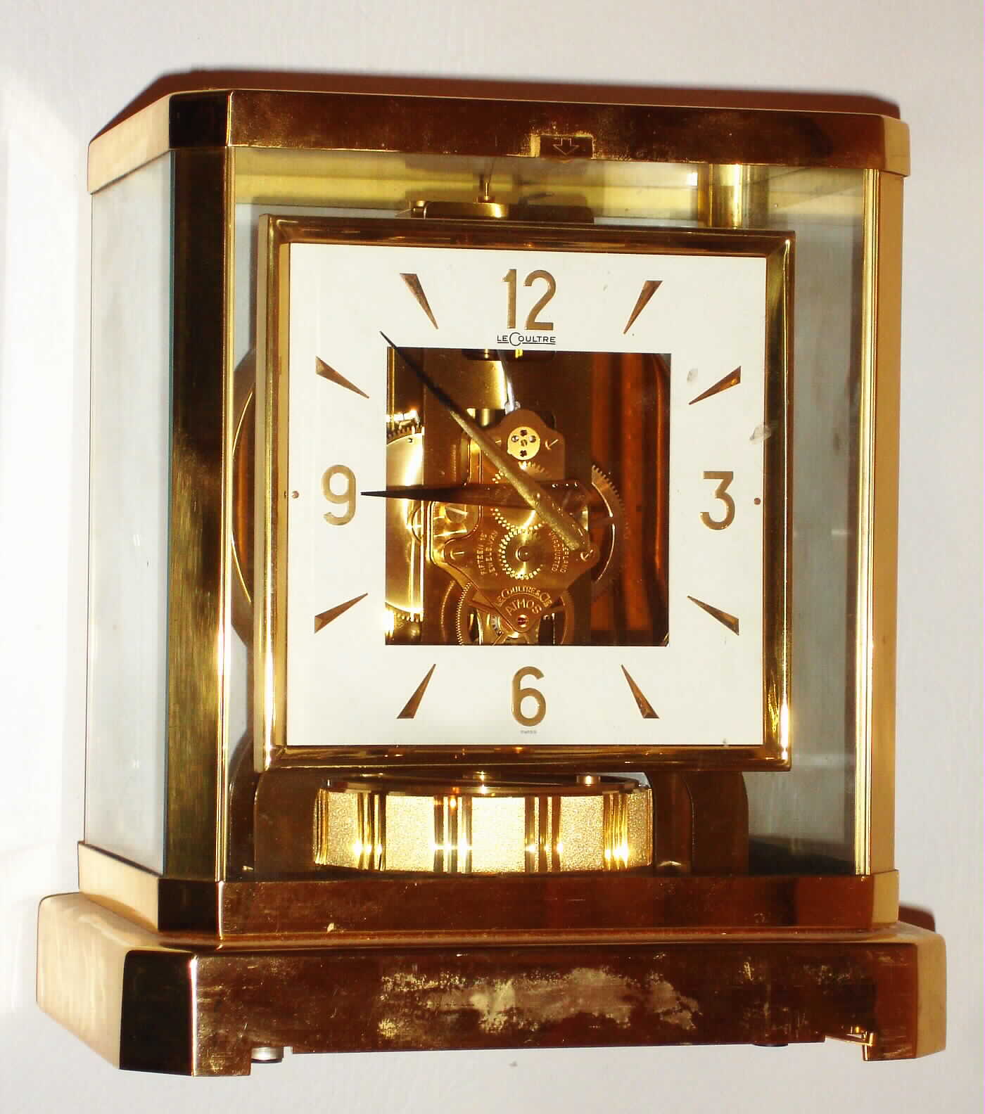 LeCoultre Swiss "Atmos" gold plate and glass perpetual mantel clock, c1974 — Antique Clocks Price Guide