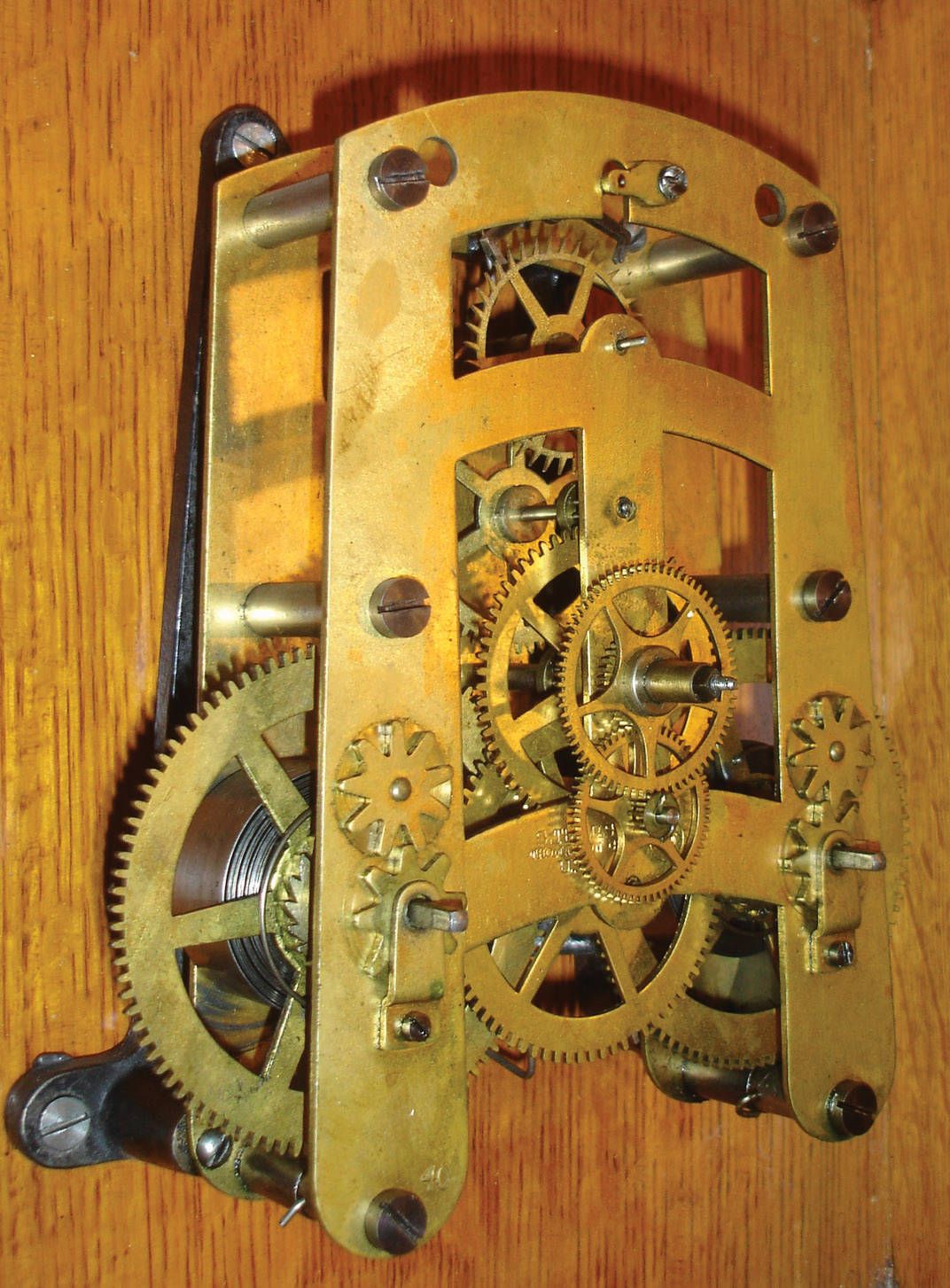 Seth Thomas Clock Co., Thomaston, Conn., ÒUmbriaÓ wall hanging clock with spring driven, 15 day, time only, movement in an oak case, c1890. — Antique Clocks Price Guide