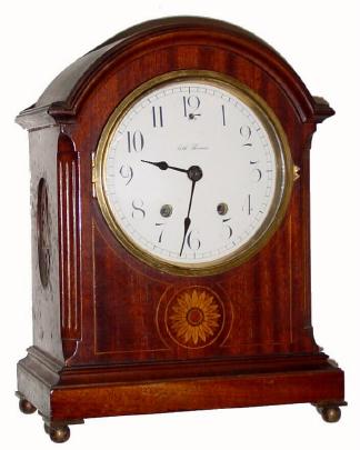 C.1910, Seth Thomas Clock Co., "Tory", 8-day time/strike mantel clock. — Antique Clocks Price Guide