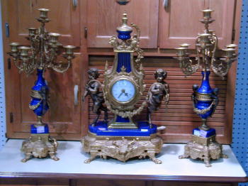 A CONTEMPORARY CLOCK GARNITURE SET. — Antique Clocks Price Guide