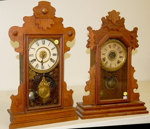 New Haven and Seth Thomas Oak Kitchen Clocks — Antique Clocks Price Guide