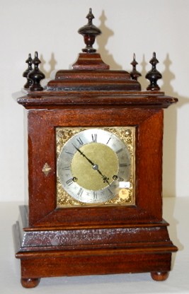 New Haven 5 Bar Chiming Mantel Clock — Antique Clocks Price Guide