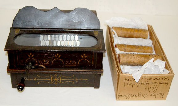 Stenciled Gem Roller Organ w/ 16 Cobs — Antique Clocks Price Guide