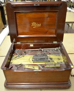 Antique Mira Disc Music Box - Parts & Case — Antique Clocks Price Guide