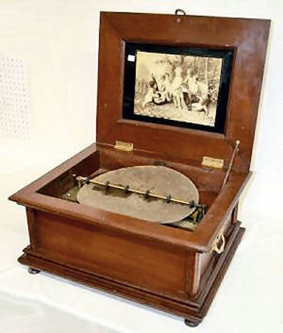 Symphonion Disc Music Box — Antique Clocks Price Guide