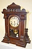 Ingraham Walnut ÒBazaarÓ Parlor Clock