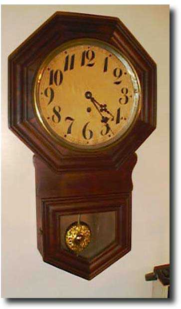 Schoolhouse Regulator — Antique Clocks Price Guide